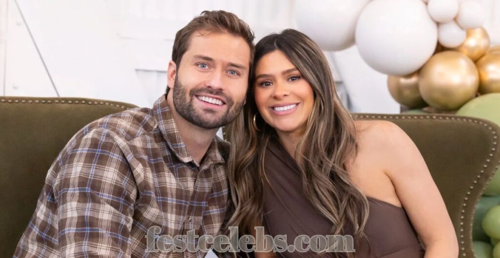 Taylor Didn't Tell Dakota About Her "Bachelorette" Casting